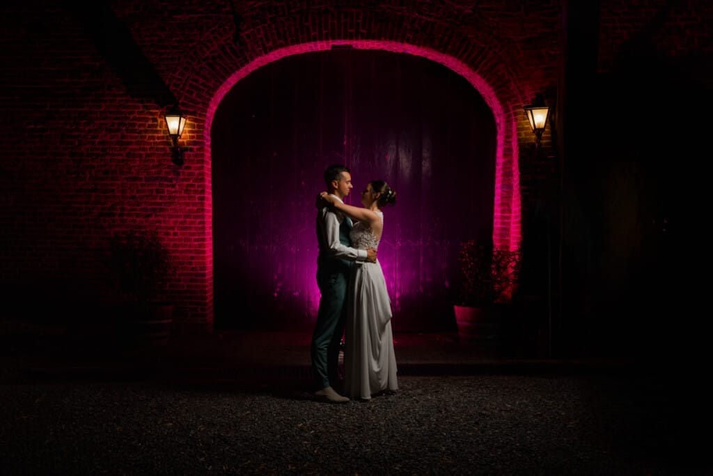 Oprechte reactie tijdens ceremonie, vastgelegd zonder regie